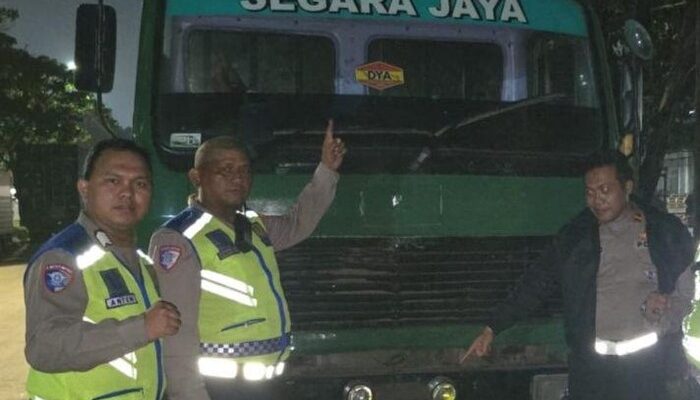 Aksi Truk Besar Melawan Arus di Cilincing Berujung Penindakan Polisi
